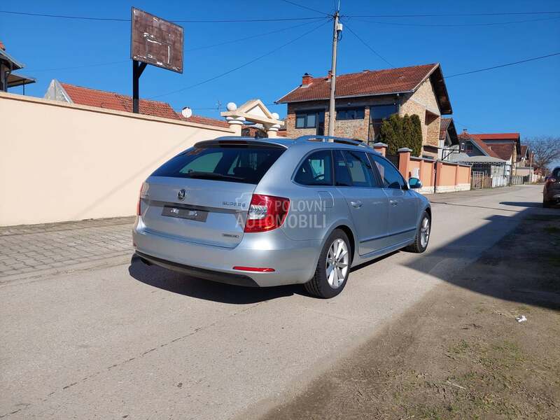 Škoda Superb 