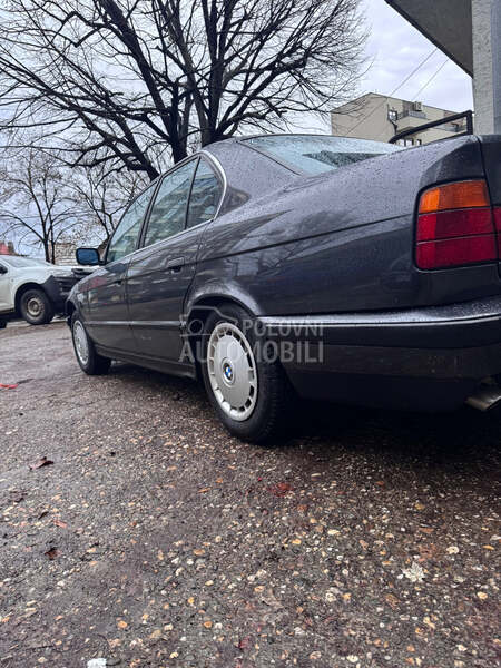 BMW 520 E34
