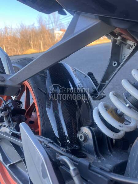 KTM duke 390 reg carbon