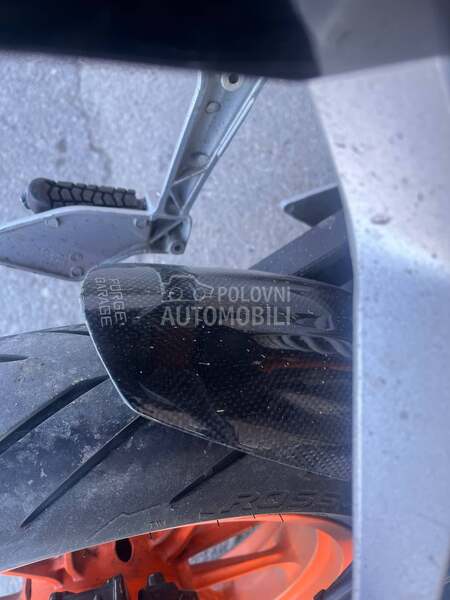KTM duke 390 reg carbon