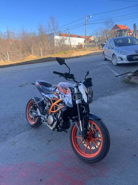 KTM duke 390 reg carbon