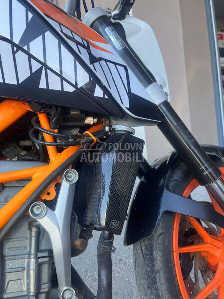 KTM duke 390 reg carbon
