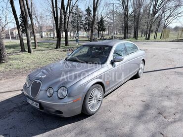 Jaguar S-Type 