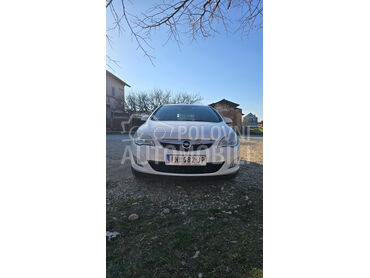 Opel Astra J 17cdti