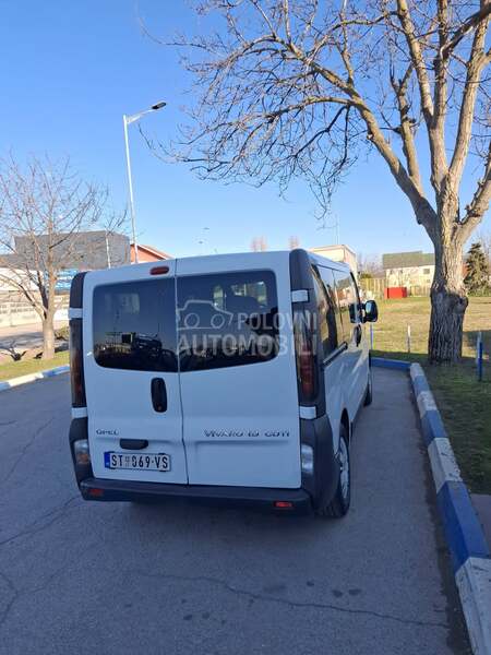 Opel Vivaro 