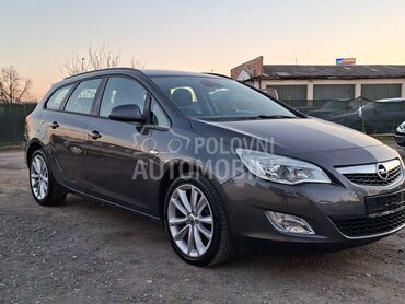 Opel Astra J 1.4 REZERVISA NO