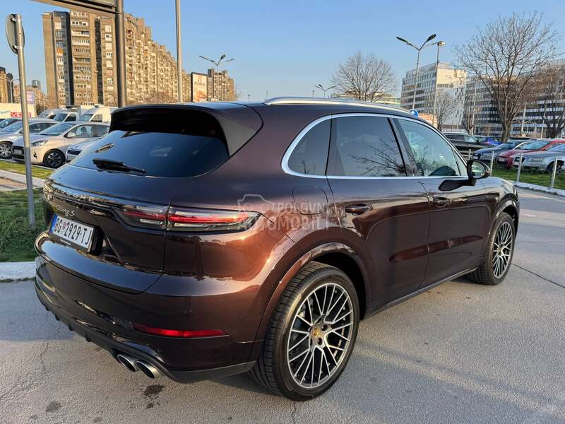 Porsche Cayenne S Exclusive