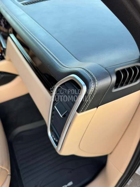 Porsche Cayenne S Exclusive