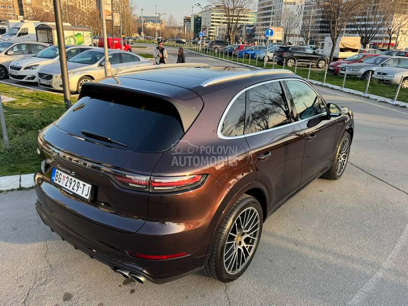 Porsche Cayenne S Exclusive