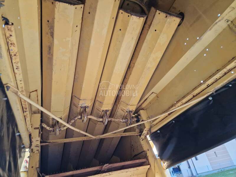 New Holland 8040 3 metra