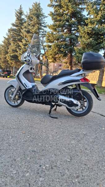 Piaggio Beverly 500