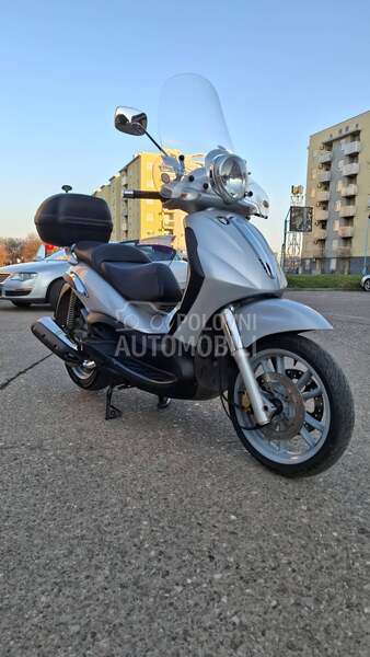 Piaggio Beverly 500
