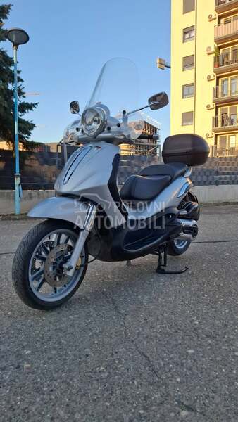 Piaggio Beverly 500
