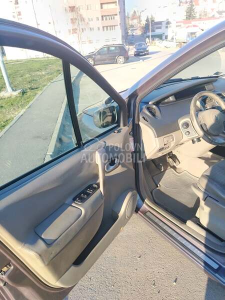 Renault Scenic 1.6