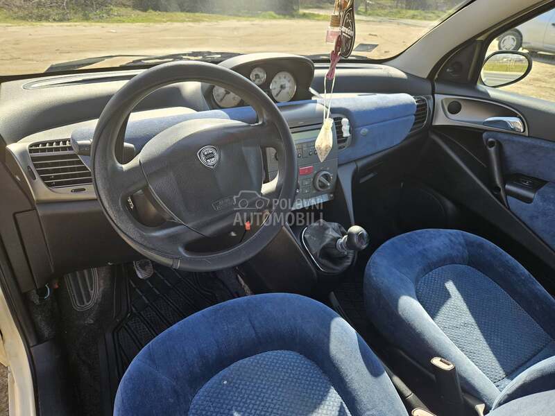 Lancia Ypsilon 1.2