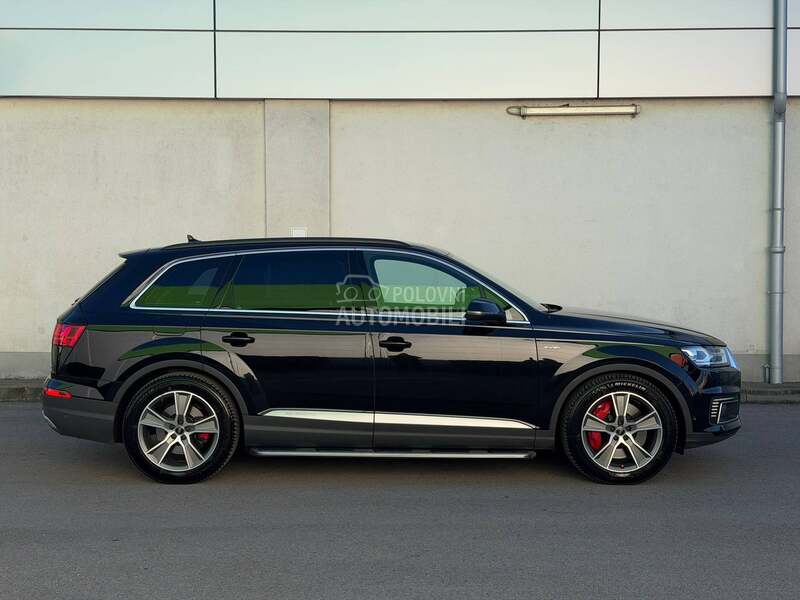 Audi Q7 E tron