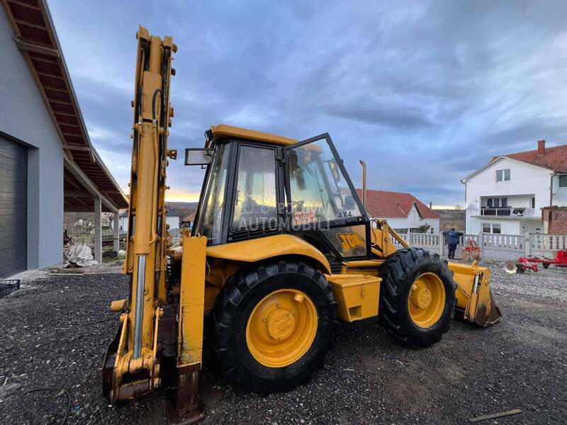 JCB 4CX