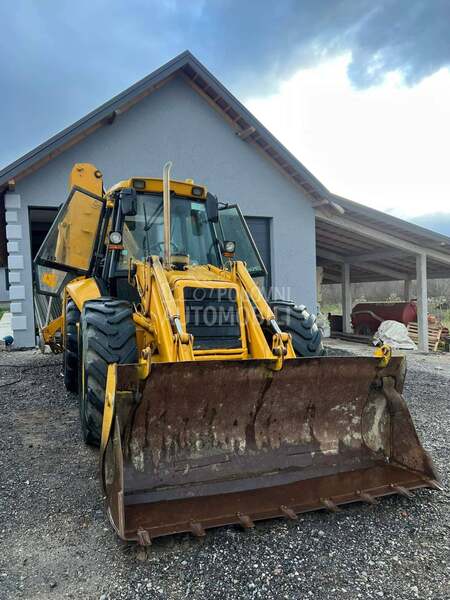 JCB 4CX