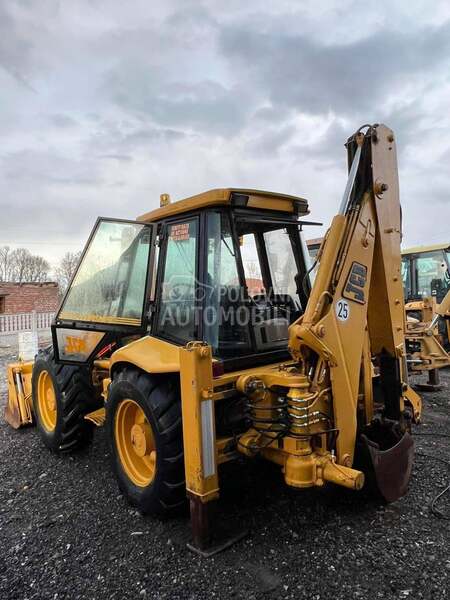 JCB 4CX