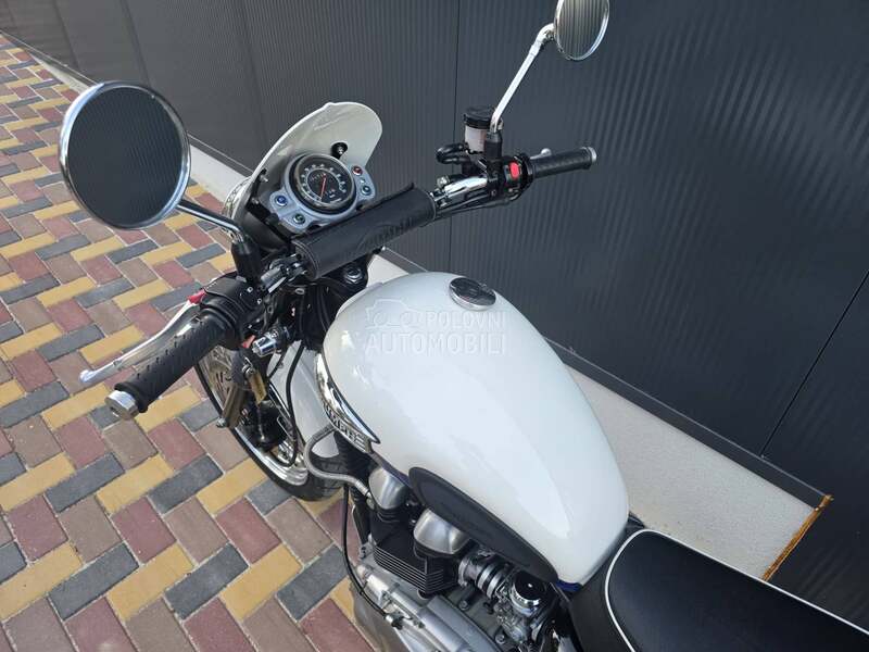 Triumph Scrambler 900