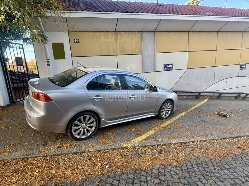 Mitsubishi Lancer 2,0