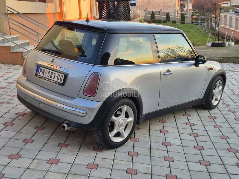 MINI Cooper 