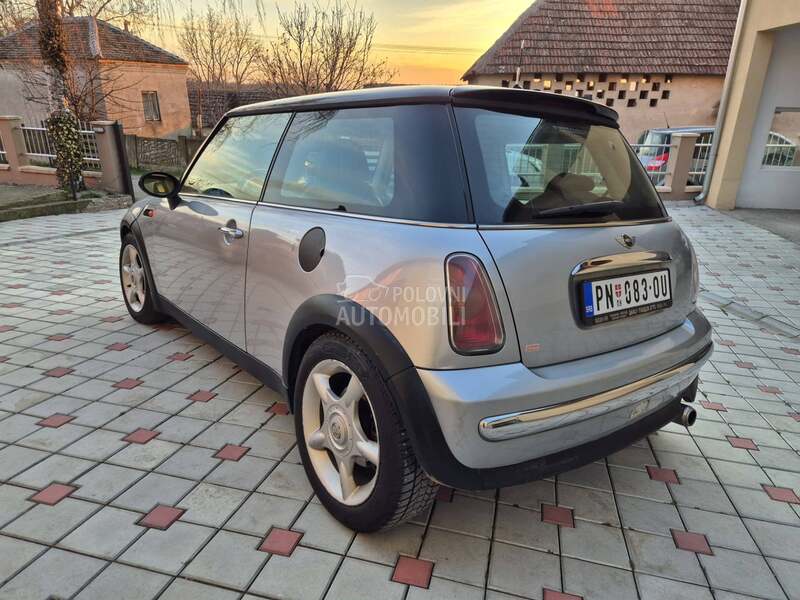 MINI Cooper 
