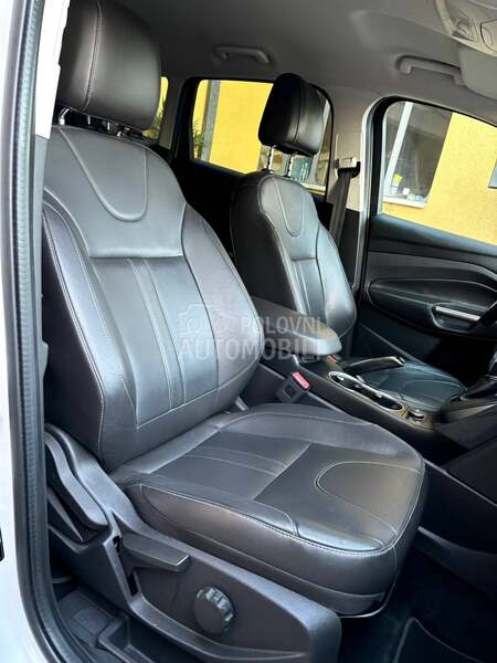 Ford Kuga 2.0tdci TITANIUM/CH