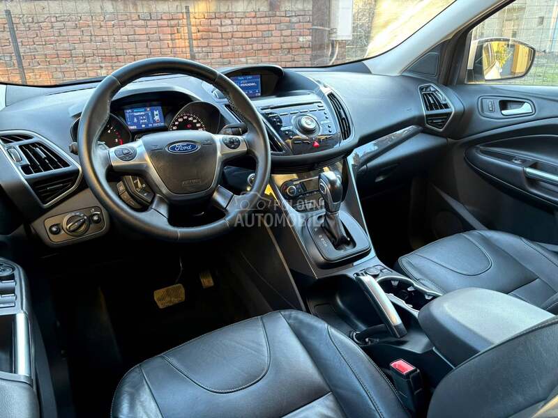 Ford Kuga 2.0tdci TITANIUM/CH