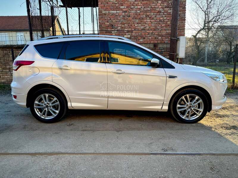 Ford Kuga 2.0tdci TITANIUM/CH