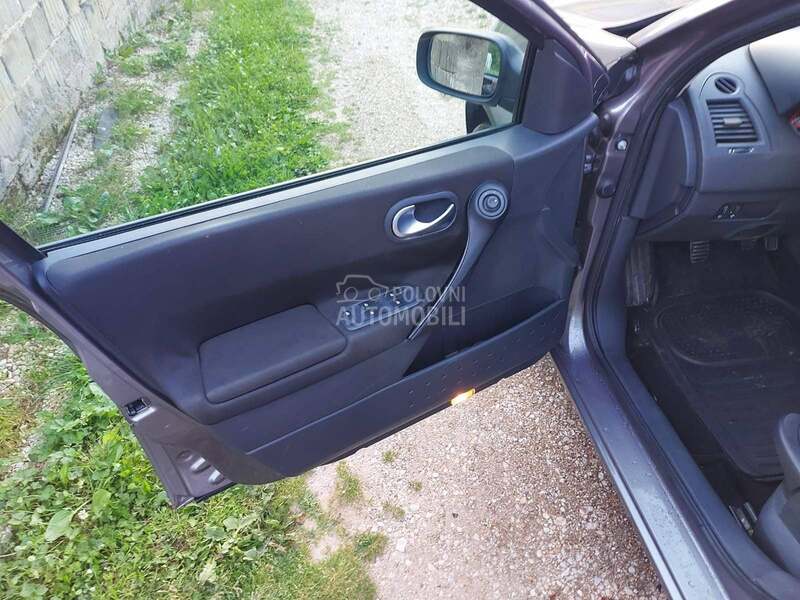 Renault Megane 1.6 16V