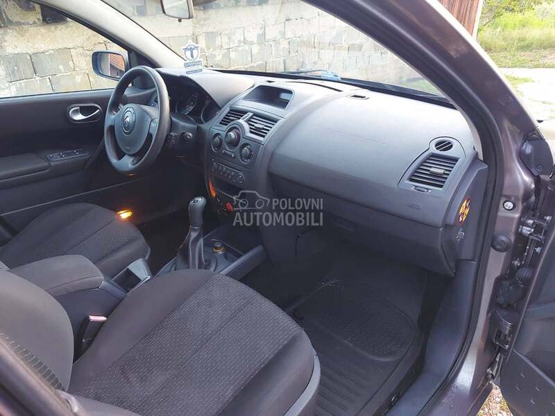 Renault Megane 1.6 16V