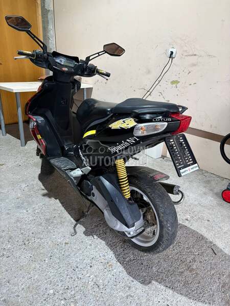 Aprilia sr