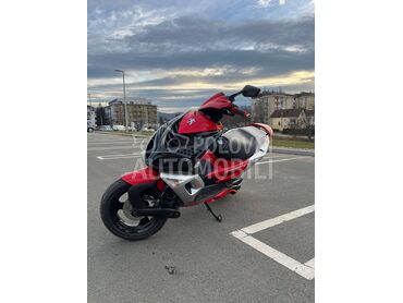 Peugeot speedfight 2