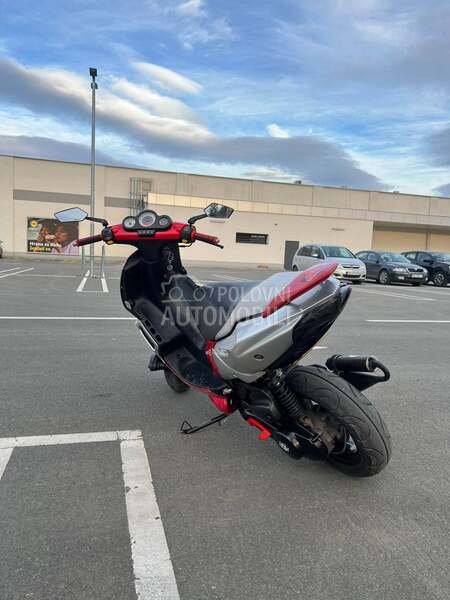 Peugeot speedfight 2