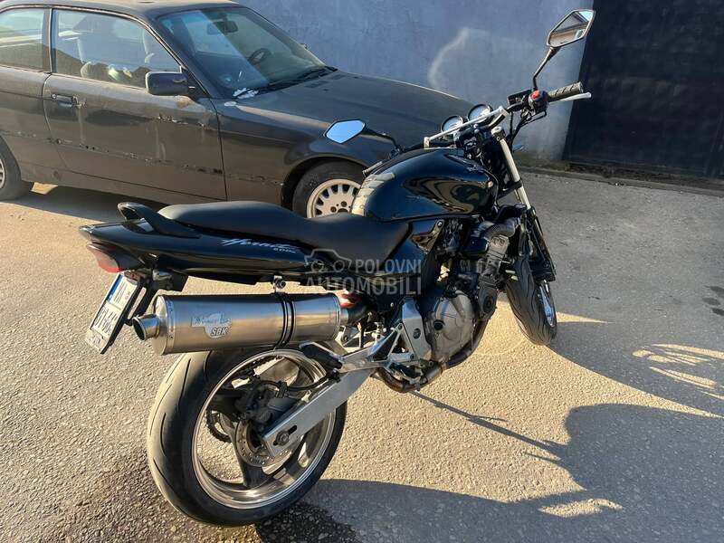Honda hornet 600