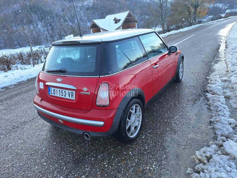 MINI Cooper 1.6