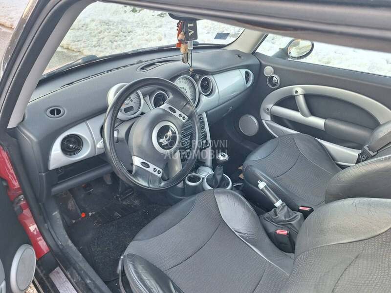 MINI Cooper 1.6