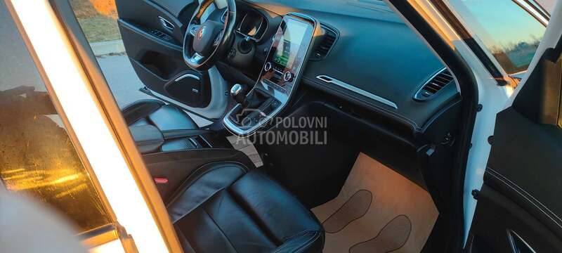 Renault Scenic 1.6 dci INITIALE Par