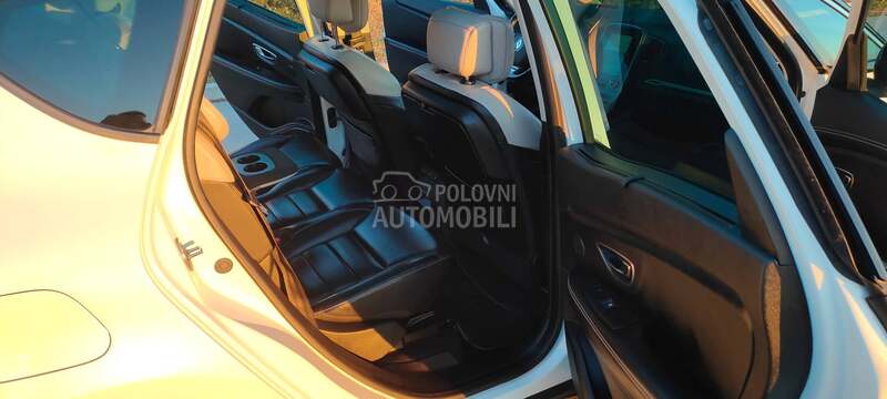 Renault Scenic 1.6 dci INITIALE Par