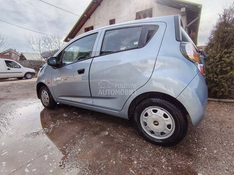 Chevrolet Spark 