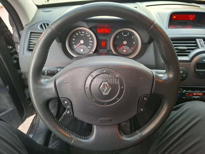 Renault Megane 1.6 16V