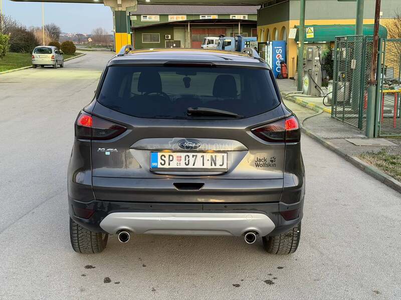 Ford Kuga titanium