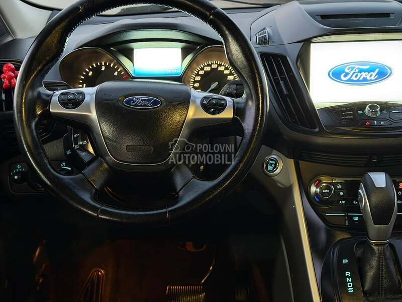 Ford Kuga titanium