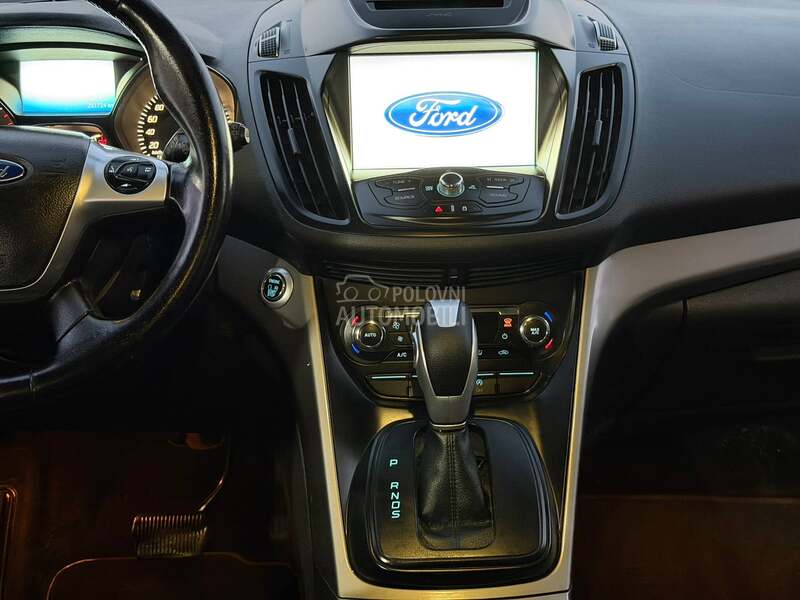 Ford Kuga titanium