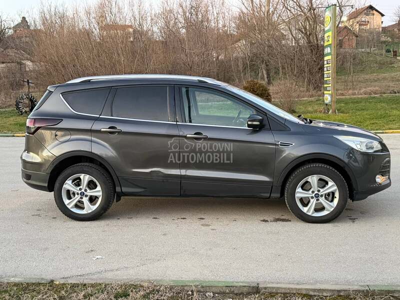 Ford Kuga titanium
