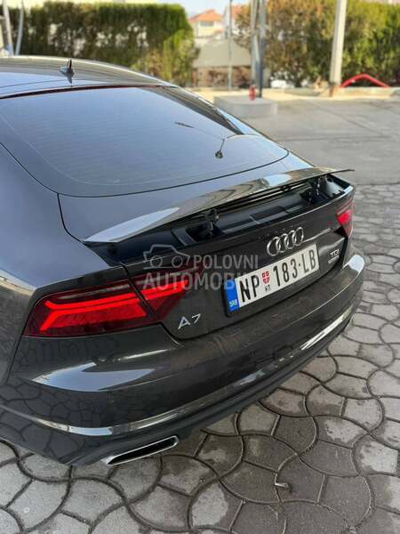 Audi A7 Matrix