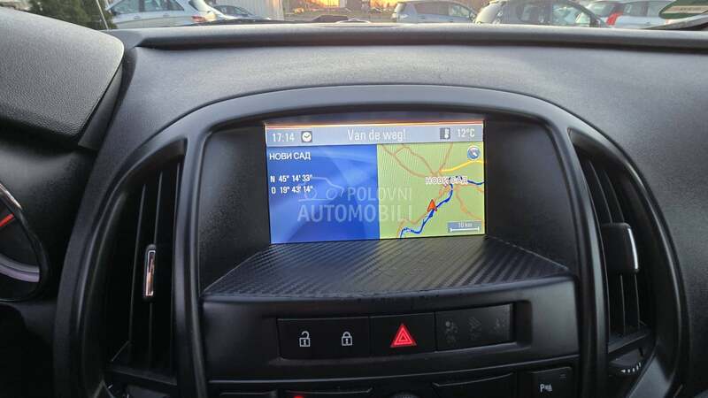 Opel Astra J N.A.V.I