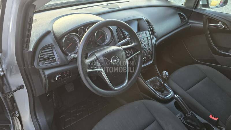 Opel Astra J N.A.V.I