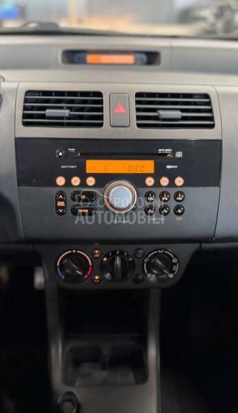 Suzuki Swift 1.3B 4x4 CH